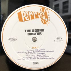 画像3: LEE PERRY AND THE SUFFERERS' / THE SOUND DOCTOR  BLACK ARK SINGLES AND DUB PLATES 1972 - 1978