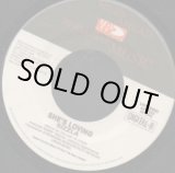 画像: SIZZLA / SHE'S LOVING