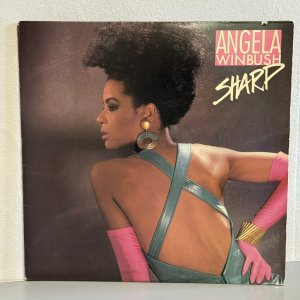 画像: ANGELA WINBUSH / SHARP 