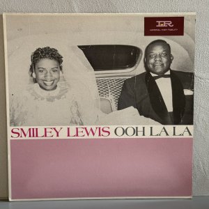 画像: SMILEY LEWIS / OOH LALA 
