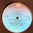 画像3: アフリカ・バンバータ&ソウルソニック・フォース ~ Afrika Bambaataa & Soulsonic Force / ルッキング・フォー・ザ・パーフェクト・ビート ~ Looking For The Perfect Beat (12インチ)