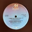 画像2: アフリカ・バンバータ&ソウルソニック・フォース ~ Afrika Bambaataa & Soulsonic Force / ルッキング・フォー・ザ・パーフェクト・ビート ~ Looking For The Perfect Beat (12インチ)