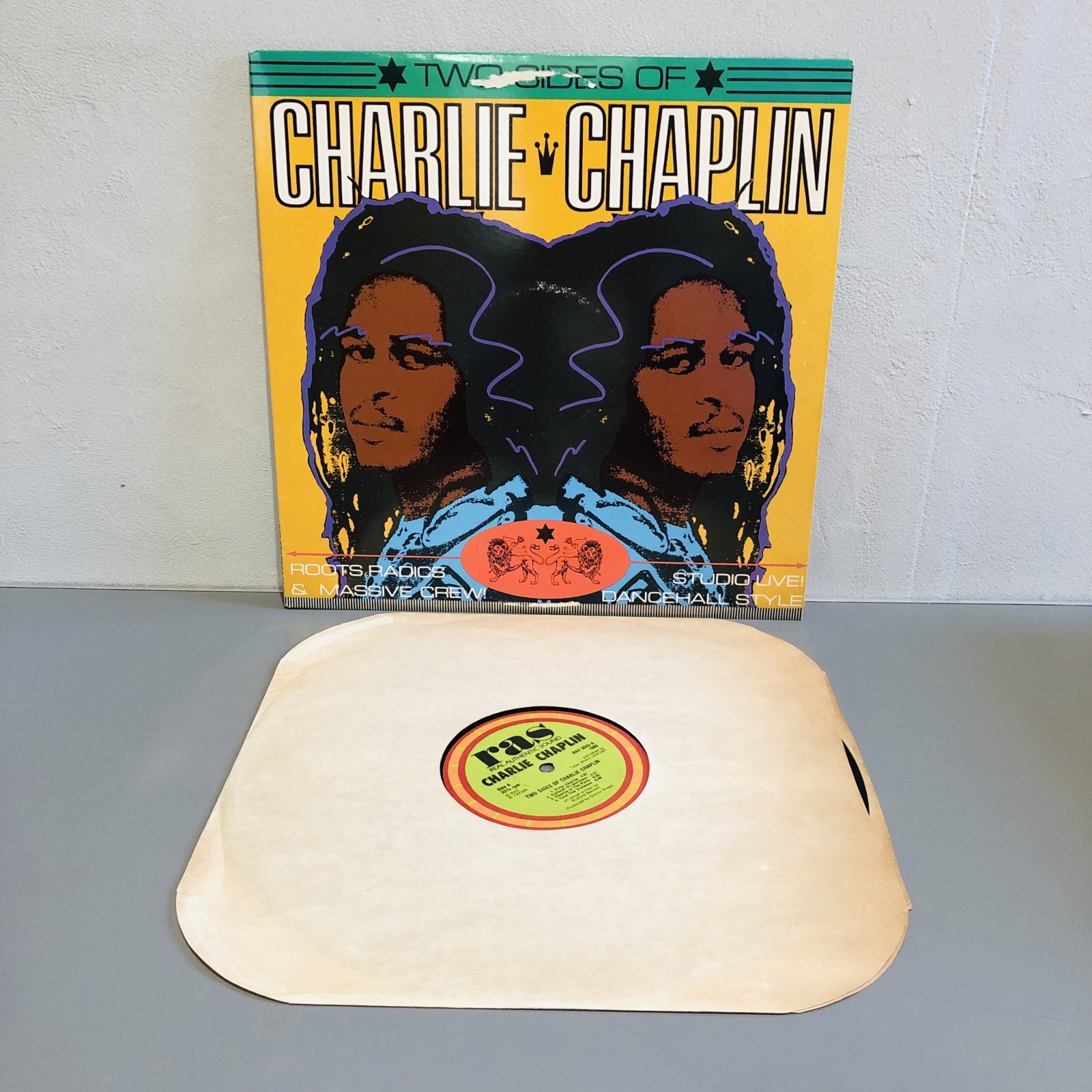 画像3: CHARLIE CHAPLIN / TWO SIDES OF CHARLIE CHAPLIN 