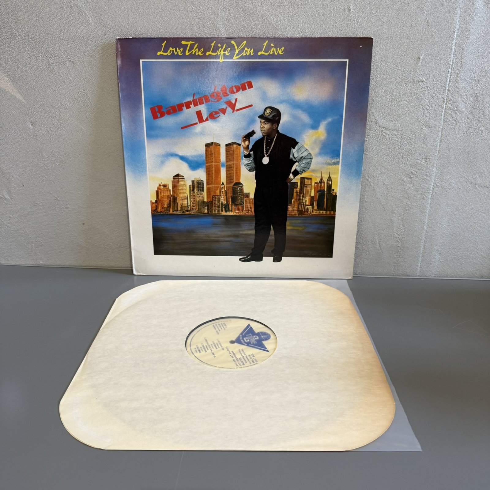 画像3: Barrington Levy / Love The Life You Live 