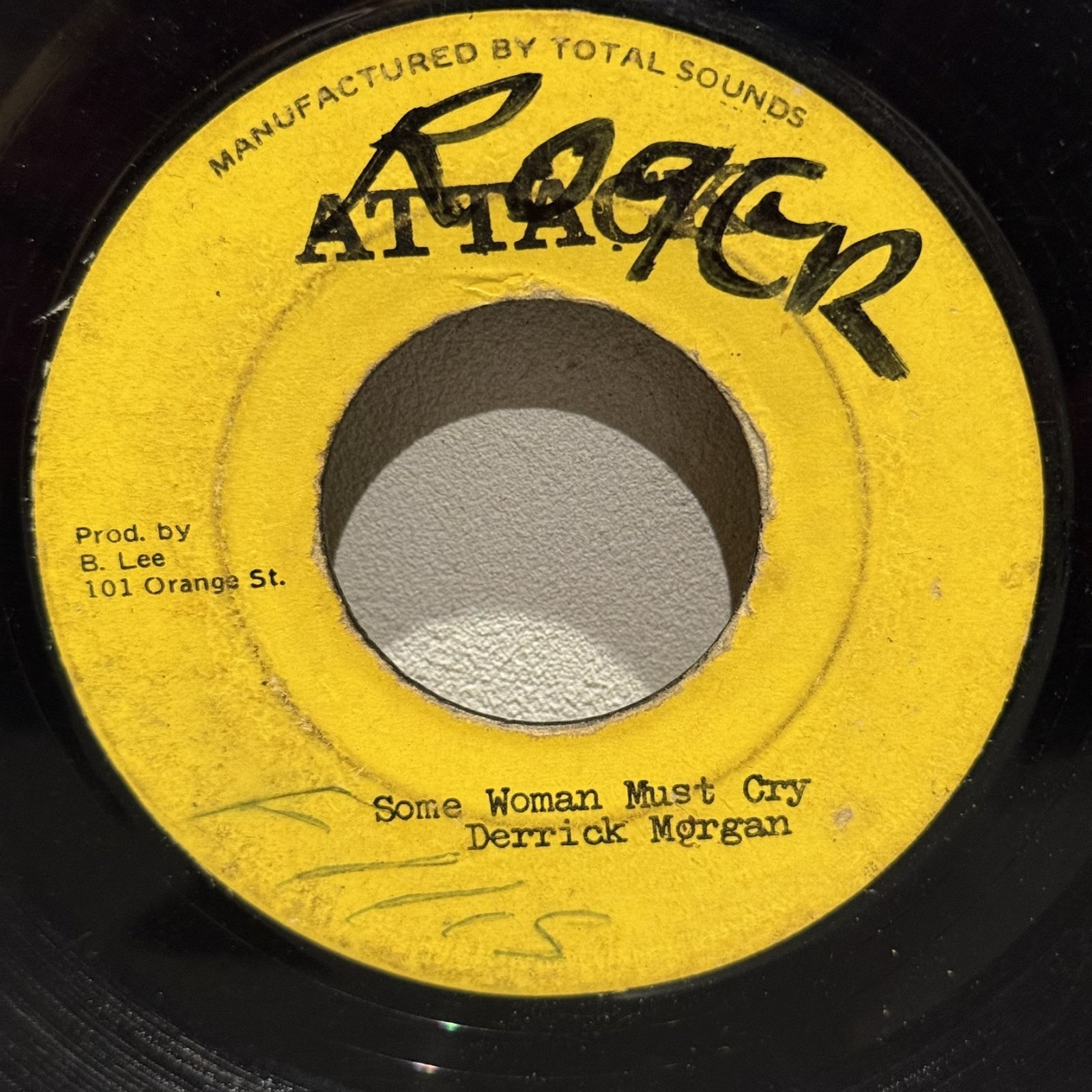 画像1: DERRICK MORGAN / SOME WOMAN MUST CRY c/w KING TUBBY & AGROVATORS / CRYING VERSION