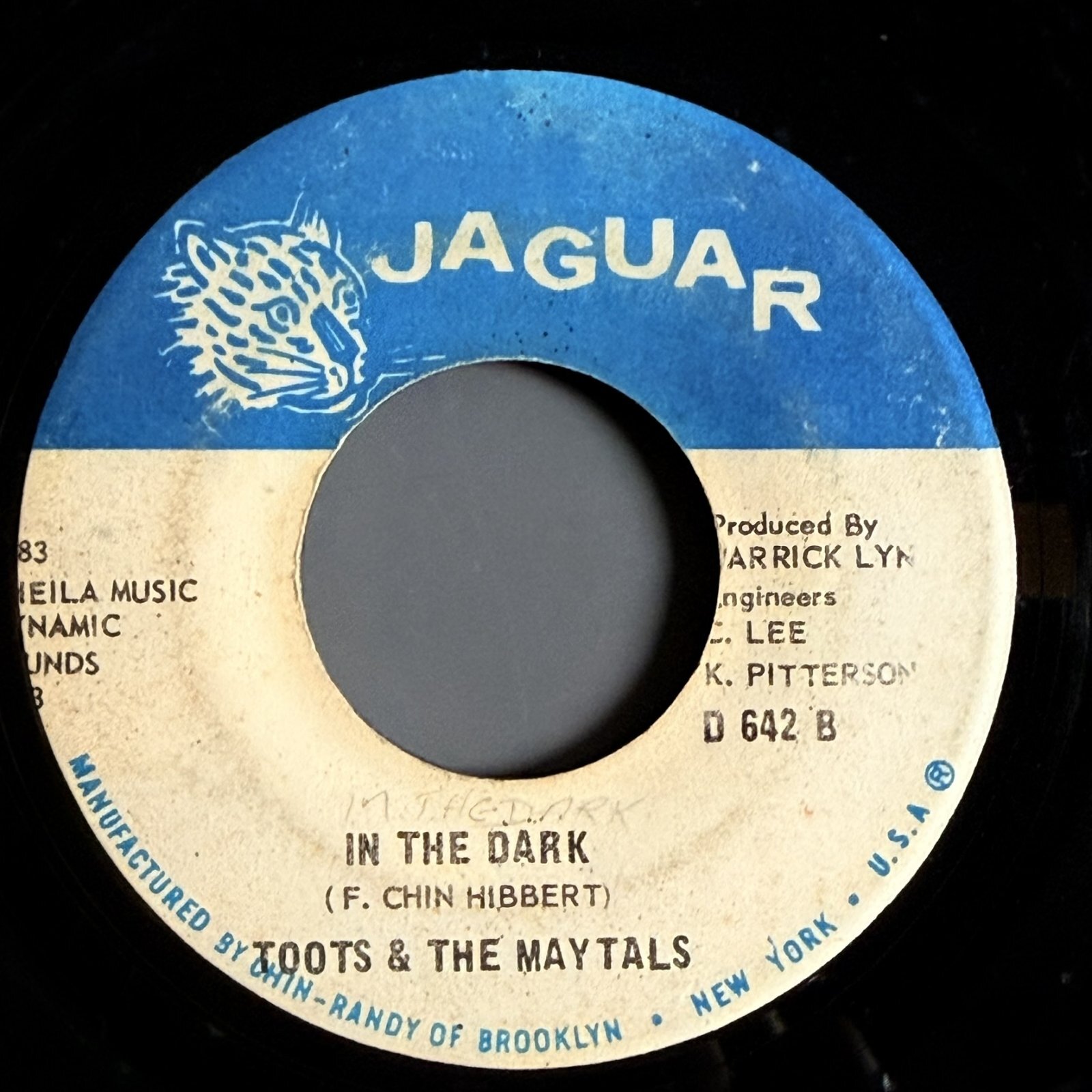 画像2: TOOTS & THE MAYTALS / SAILING ON (7")
