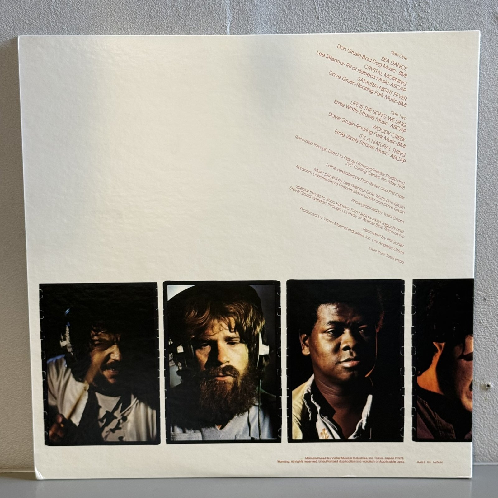 画像2: リー・リトナー＆ジェントル・ソウツ ~ LEE RITENOUR & GENTLE SOULS / フレンドシップ ~ FRIENDSHIP (LP)