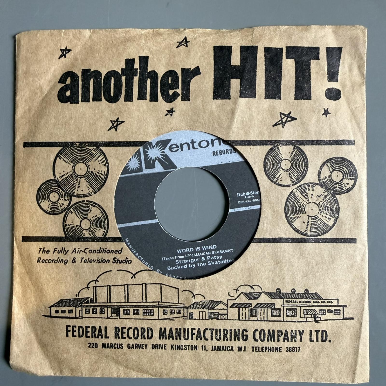 画像3: STRANGER & PATSY / DOBBY DOBSON — WORD IS WIND / CRY ANOTHER CRY (7")　