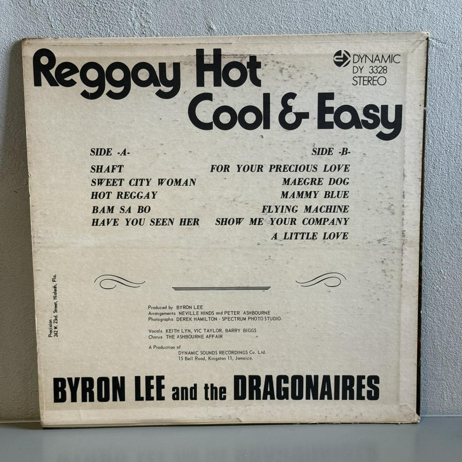 画像2: バイロン・リー&ザ・ドラゴネアーズ ~ Byron Lee And The Dragonaires / レゲイ・ホット・クール&イージー ~ Reggay Hot Cool & Easy (LP)