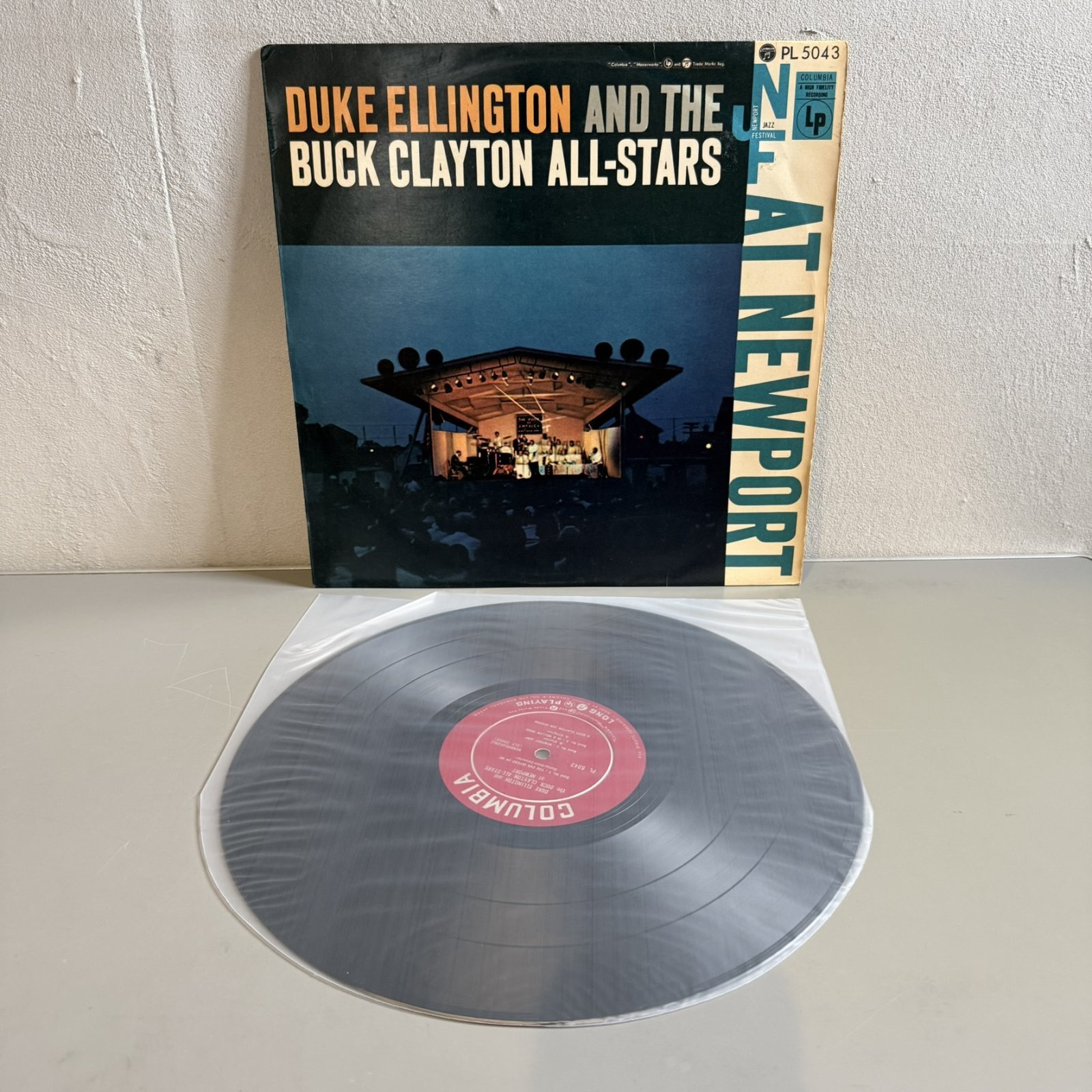 画像3: デューク・エリントン & バック・クレイトン・オールスターズ ~ Duke Ellington & The Buck Clayton All-Stars / アット・ニューポート ~ At Newport (LP)